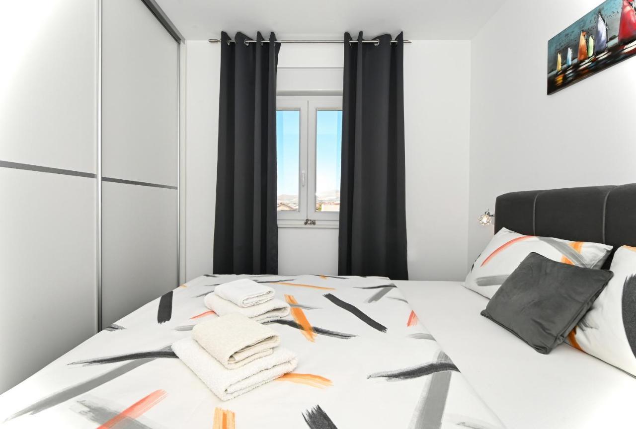 Luxury Apartment White Crystal Kaštela Εξωτερικό φωτογραφία